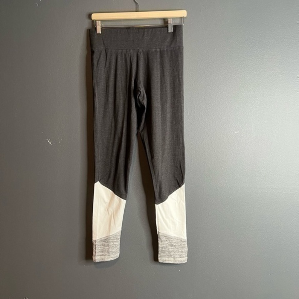 LE | tri colored leggings